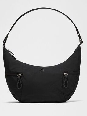 Like New! ✨Lululemon Slouchy Sling Bag 6L – Black